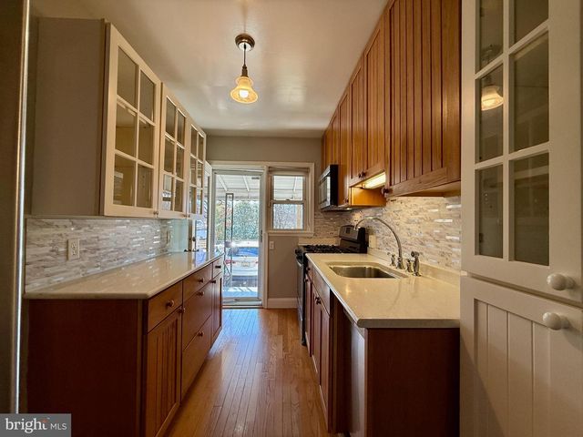 78 HAWTHORNE RD S, Middle River, MD 21220