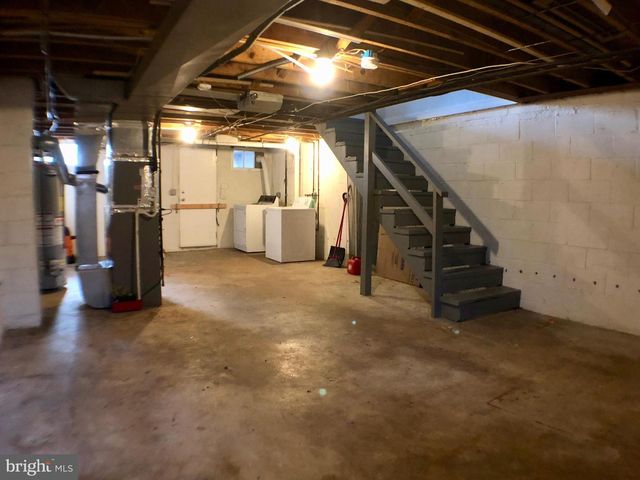 78 HAWTHORNE RD S, Middle River, MD 21220