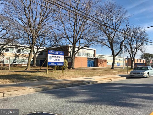 78 HAWTHORNE RD S, Middle River, MD 21220