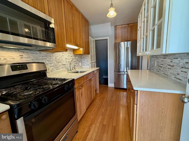 78 HAWTHORNE RD S, Middle River, MD 21220