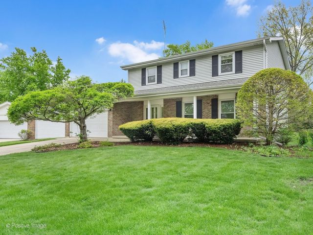 1903 Cheshire Lane, Wheaton, IL 60189
