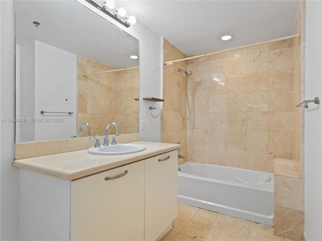 6515 Collins Ave 1610, Miami Beach, FL 33141