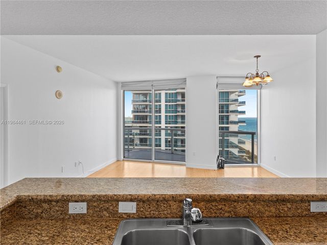 6515 Collins Ave 1610, Miami Beach, FL 33141