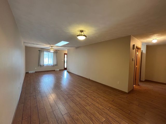 1233 47th Ave Court 16, East Moline, IL 61244