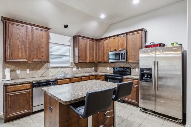 1204 Toledo Bend Drive, Princeton, TX 75407