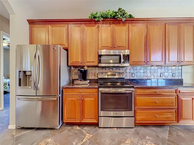 4231 COCONUT DRIVE, Lake Wales, FL 33859