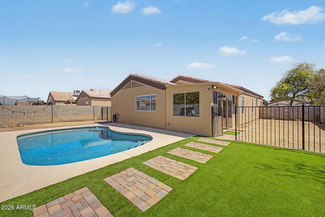 8706 W STANLEY A GOFF Drive, Tolleson, AZ 85353