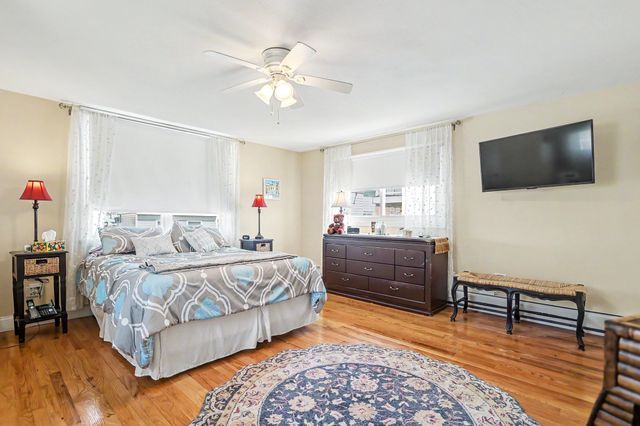 10 Liberty St, Salisbury, MA 01952