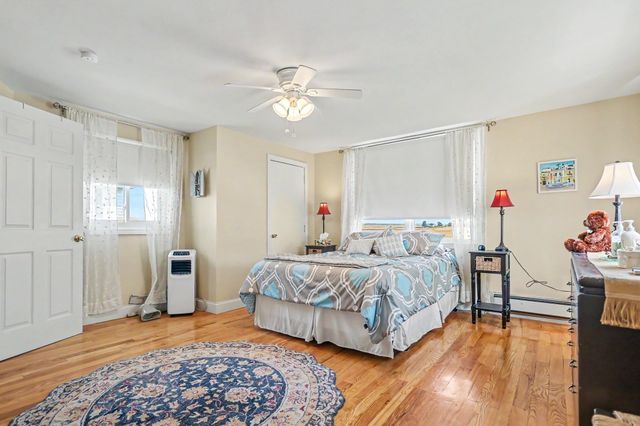 10 Liberty St, Salisbury, MA 01952
