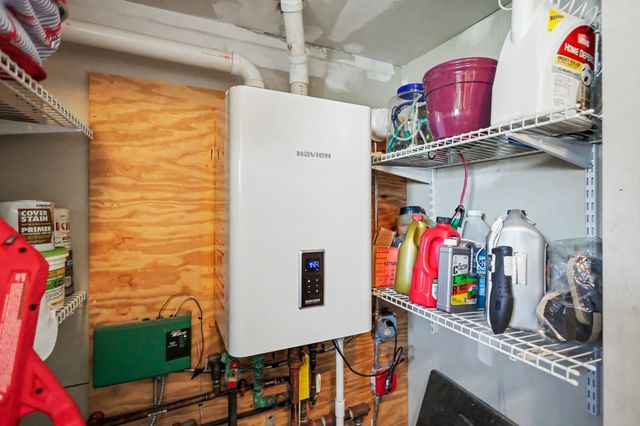 10 Liberty St, Salisbury, MA 01952