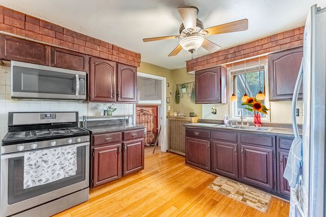 10213 W LYNDALE Street, Melrose Park, IL 60164