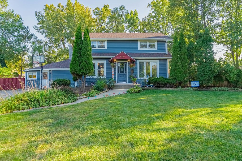 10213 W LYNDALE Street, Melrose Park, IL 60164