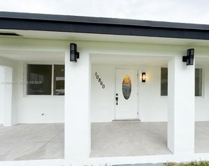 10860 SW 217th Ter, Miami, FL 33170