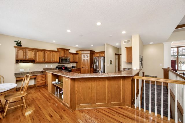 8130 Heather Bow Court, Johnston, IA 50131
