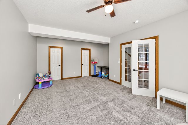 8130 Heather Bow Court, Johnston, IA 50131