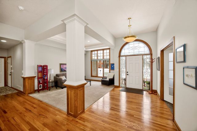 8130 Heather Bow Court, Johnston, IA 50131