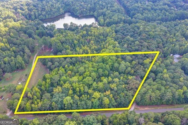 325 Huff Lake Road, Bogart, GA 30622