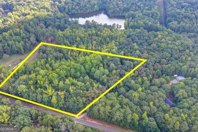 325 Huff Lake Road, Bogart, GA 30622