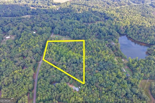 325 Huff Lake Road, Bogart, GA 30622