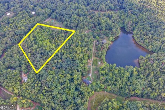 325 Huff Lake Road, Bogart, GA 30622