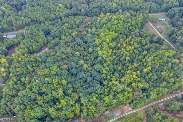 325 Huff Lake Road, Bogart, GA 30622