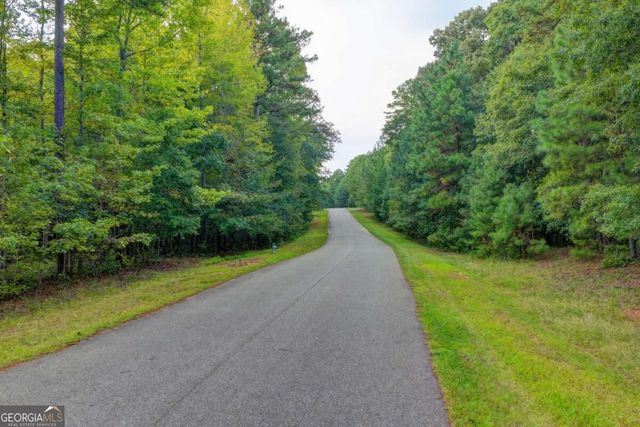 325 Huff Lake Road, Bogart, GA 30622