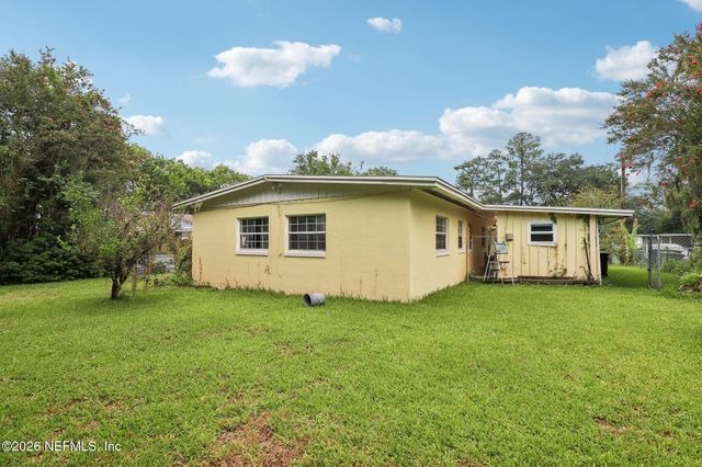 6733 CHERBOURG Avenue S, Jacksonville, FL 32205