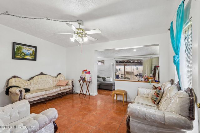 6733 CHERBOURG Avenue S, Jacksonville, FL 32205