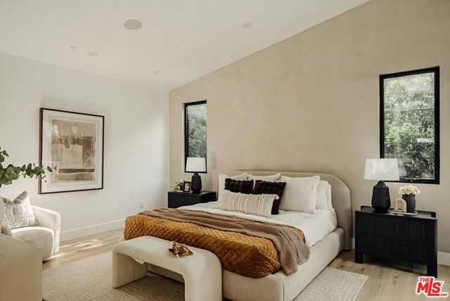 3021 Kelton Avenue, Los Angeles, CA 90034