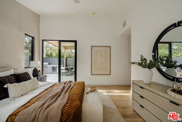 3021 Kelton Avenue, Los Angeles, CA 90034