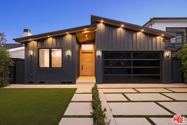 3021 Kelton Avenue, Los Angeles, CA 90034