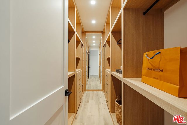 3021 Kelton Avenue, Los Angeles, CA 90034