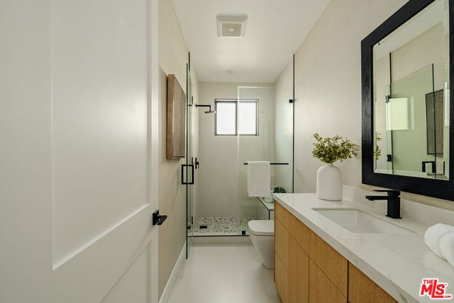 3021 Kelton Avenue, Los Angeles, CA 90034