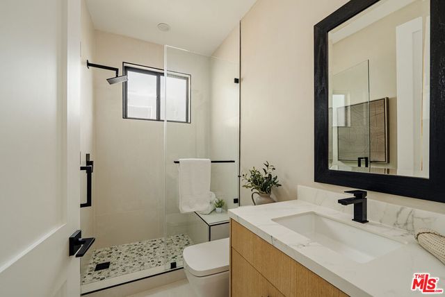 3021 Kelton Avenue, Los Angeles, CA 90034