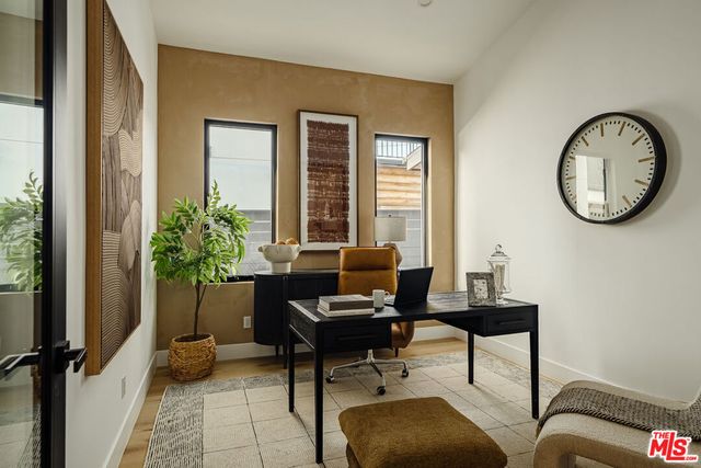 3021 Kelton Avenue, Los Angeles, CA 90034