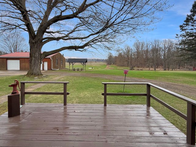 7081 W LAKE Road, Fairview, PA 16415