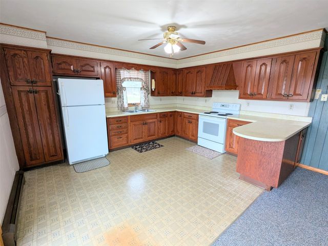 7081 W LAKE Road, Fairview, PA 16415