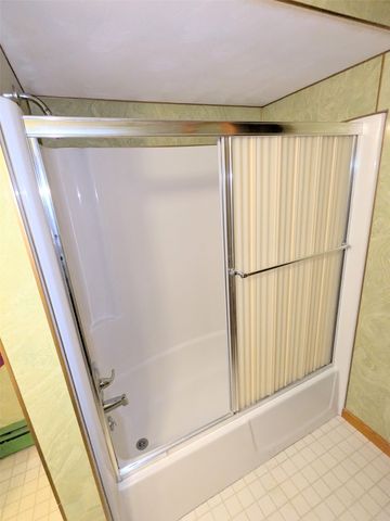 7081 W LAKE Road, Fairview, PA 16415