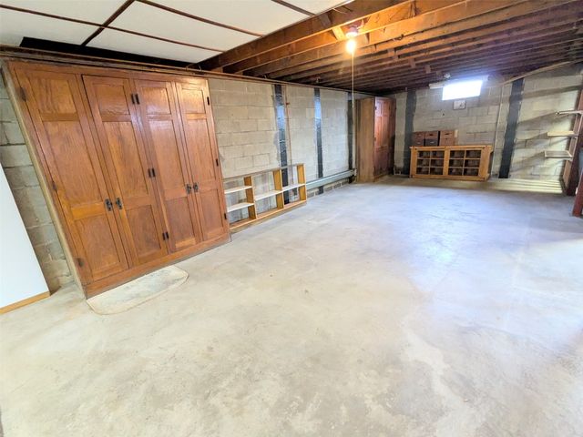 7081 W LAKE Road, Fairview, PA 16415