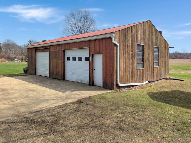 7081 W LAKE Road, Fairview, PA 16415