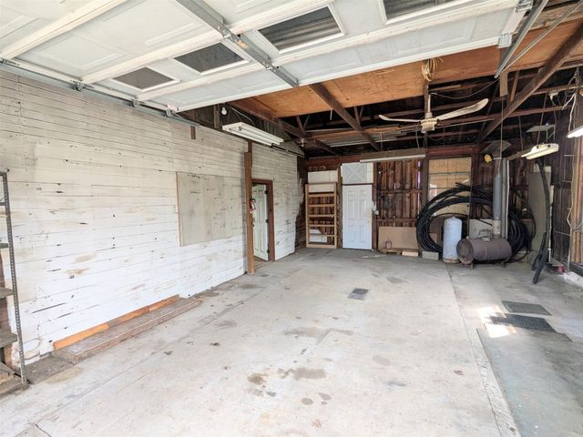 7081 W LAKE Road, Fairview, PA 16415