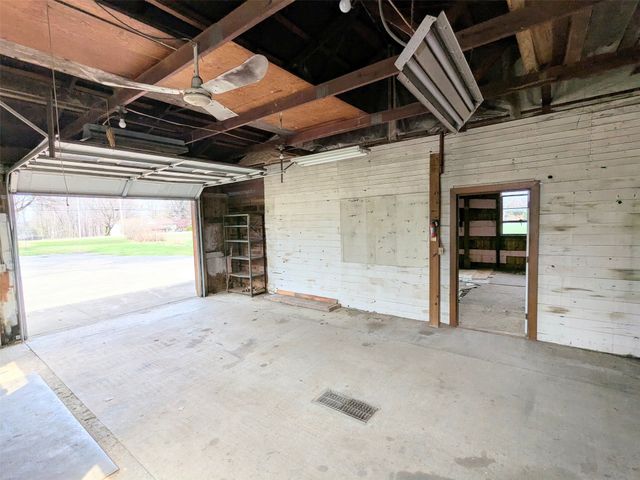 7081 W LAKE Road, Fairview, PA 16415