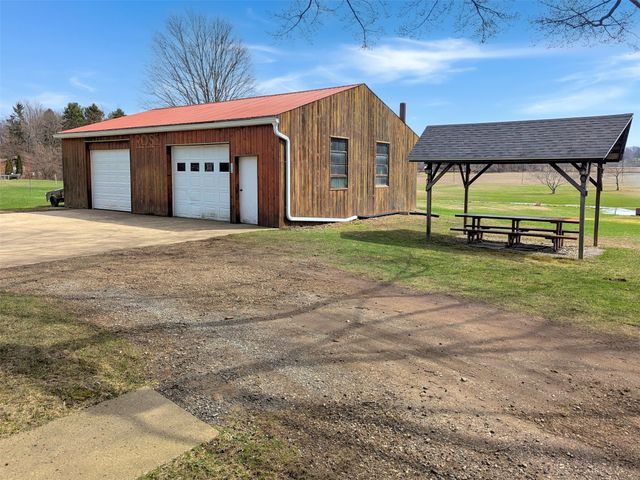 7081 W LAKE Road, Fairview, PA 16415