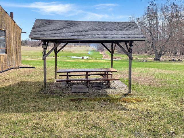 7081 W LAKE Road, Fairview, PA 16415