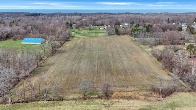 7081 W LAKE Road, Fairview, PA 16415