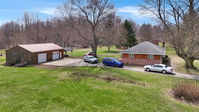 7081 W LAKE Road, Fairview, PA 16415