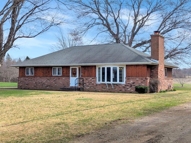 7081 W LAKE Road, Fairview, PA 16415