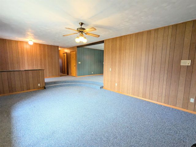 7081 W LAKE Road, Fairview, PA 16415