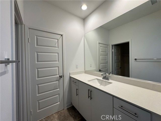 7018 Aloe Ln, Fontana, CA 92336