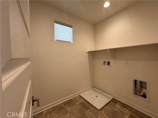 7018 Aloe Ln, Fontana, CA 92336